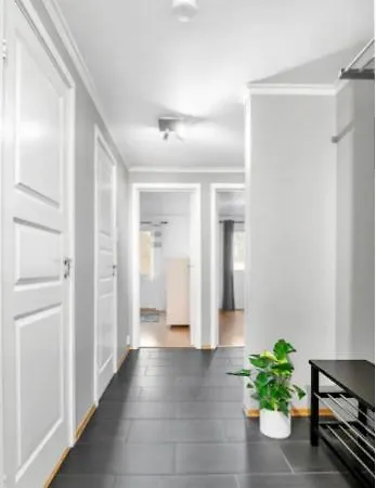 Et Rom I Rekkehuset Apartman