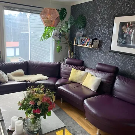Et Rom I Rekkehuset Apartman Kristiansand